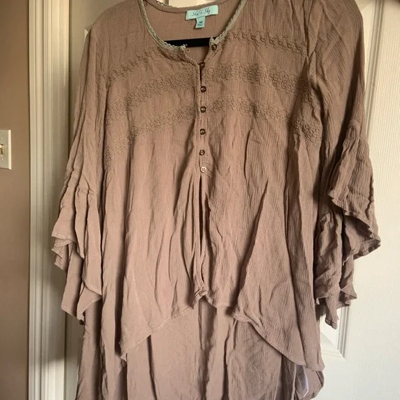 She + Sky Brown Relaxed Ruffled Tunic - Picture 1 of 8